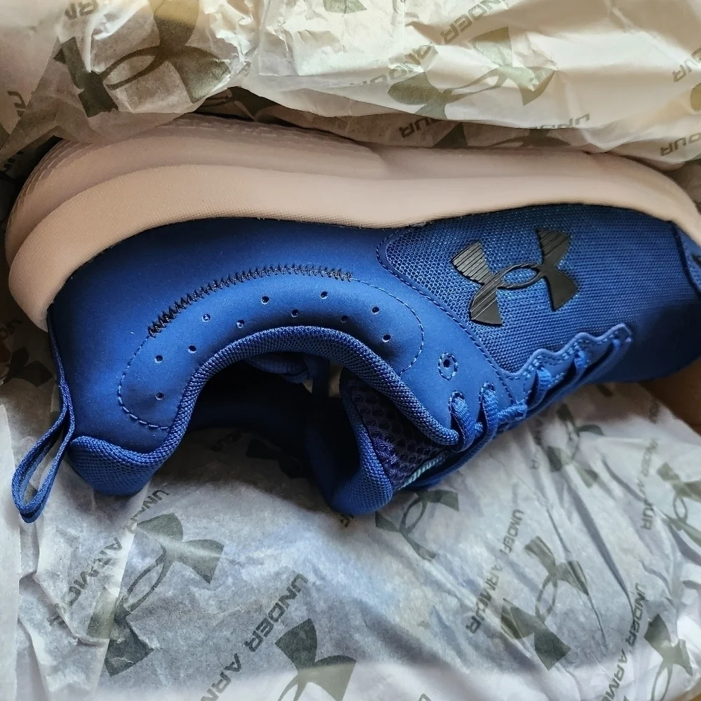 Under Armour Charged Assert 10 Lifestyle Fitness Blue Sz. 11.5 Running‎ Sneakers